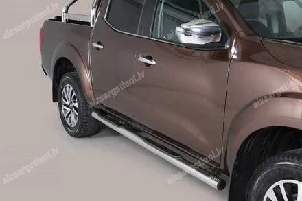 MISUTONIDA ROUND SIDE BARS WITH PLASTIC FOOTSTEPS NISSAN Navara