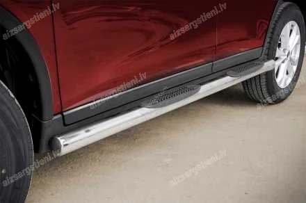 STEELER ROUND SIDE BARS WITH PLASTIC FOOTSTEPS NISSAN X-Trail