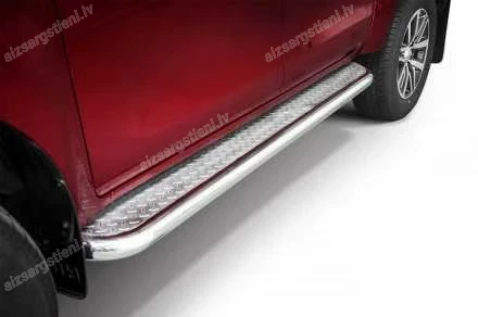 STEELER SIDE BARS WITH PLATFORM TOYOTA Hilux