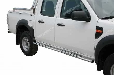 MISUTONIDA OVAL SIDE BARS WITH INTEGRATED PLASTIC FOOTSTEPS FORD Ranger